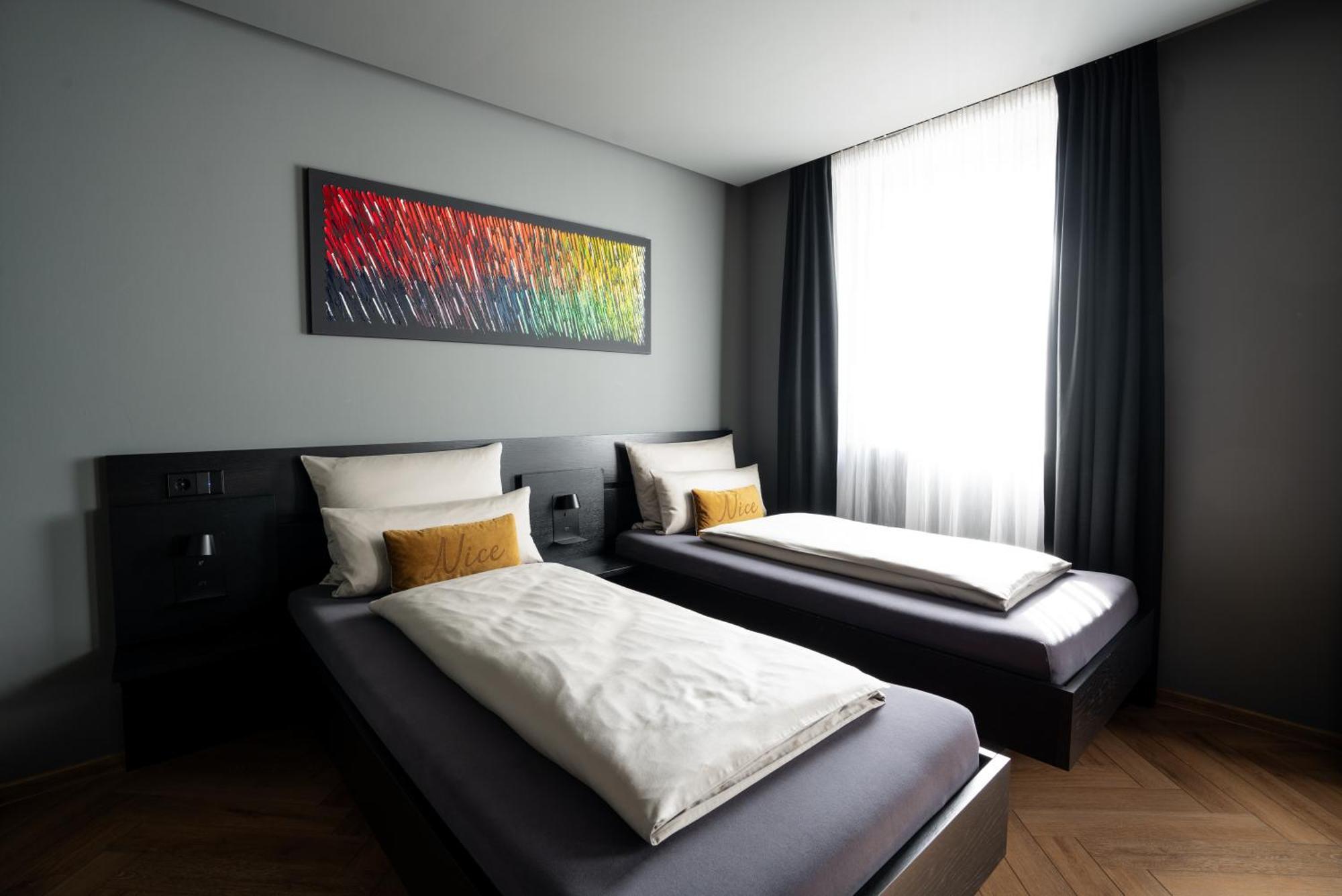 לאופהיים Hotel Nice מראה חיצוני תמונה